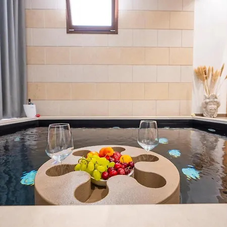 B&B Carmiano Luxury Bedrooms In In The Province Of Syracuse With And Swimming Pool And Wonderful Seaview