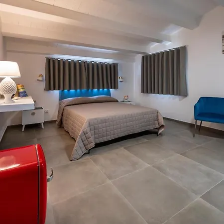 Carmiano Luxury Bedrooms In In The Province Of Syracuse With And Swimming Pool And Wonderful Seaview B&B 아볼라